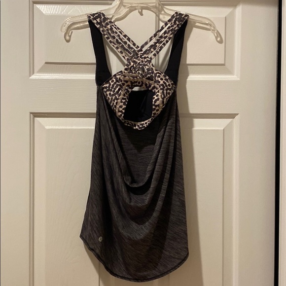 Lululemon Tank with built in sports bra, size XS - Picture 2 of 3